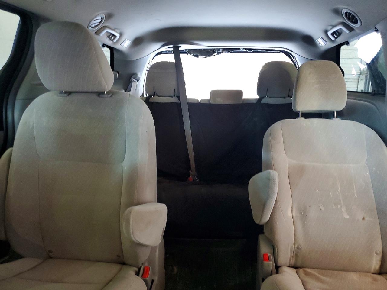 Toyota Sienna Le