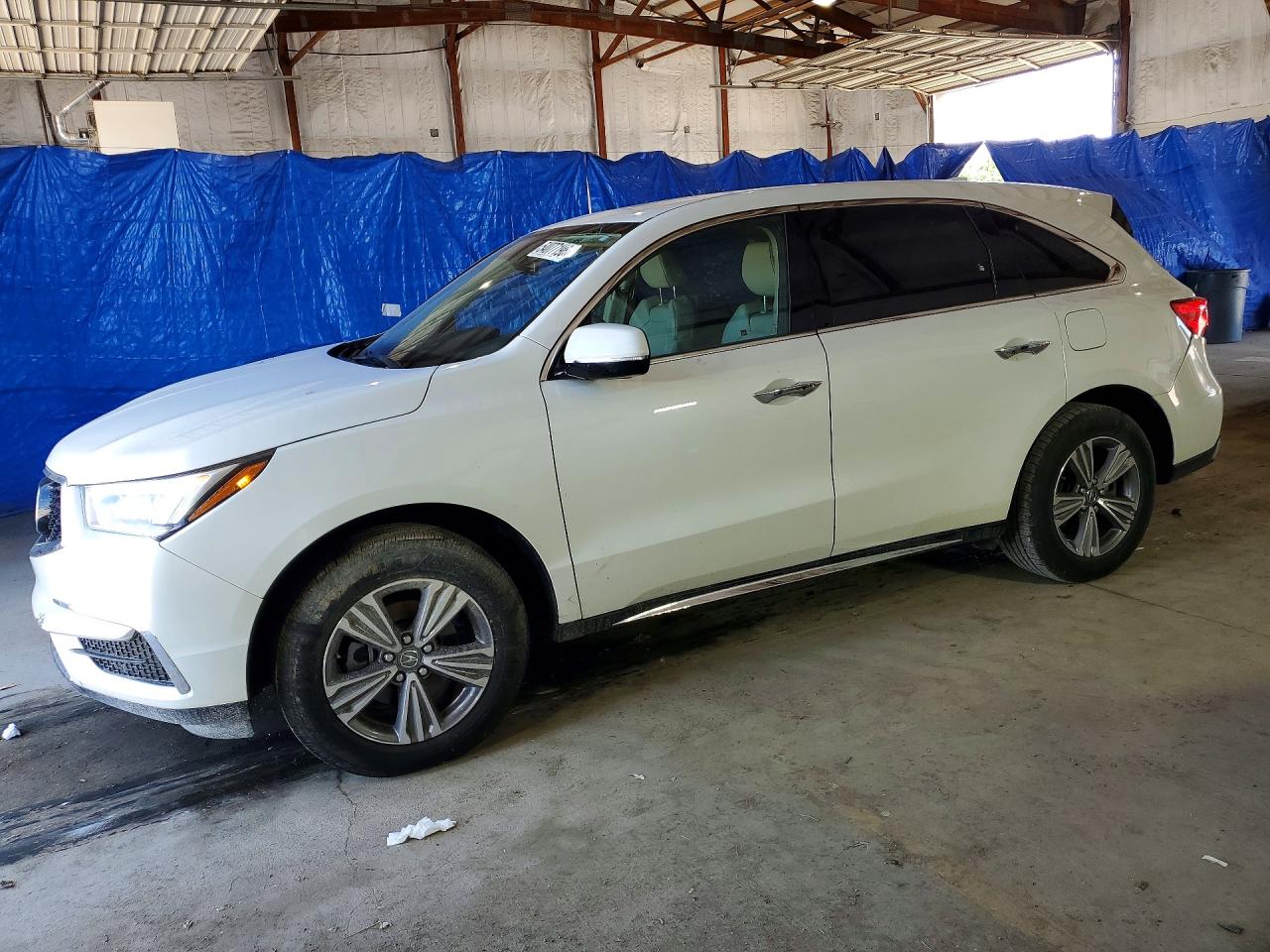 Salvage Acura MDX Image