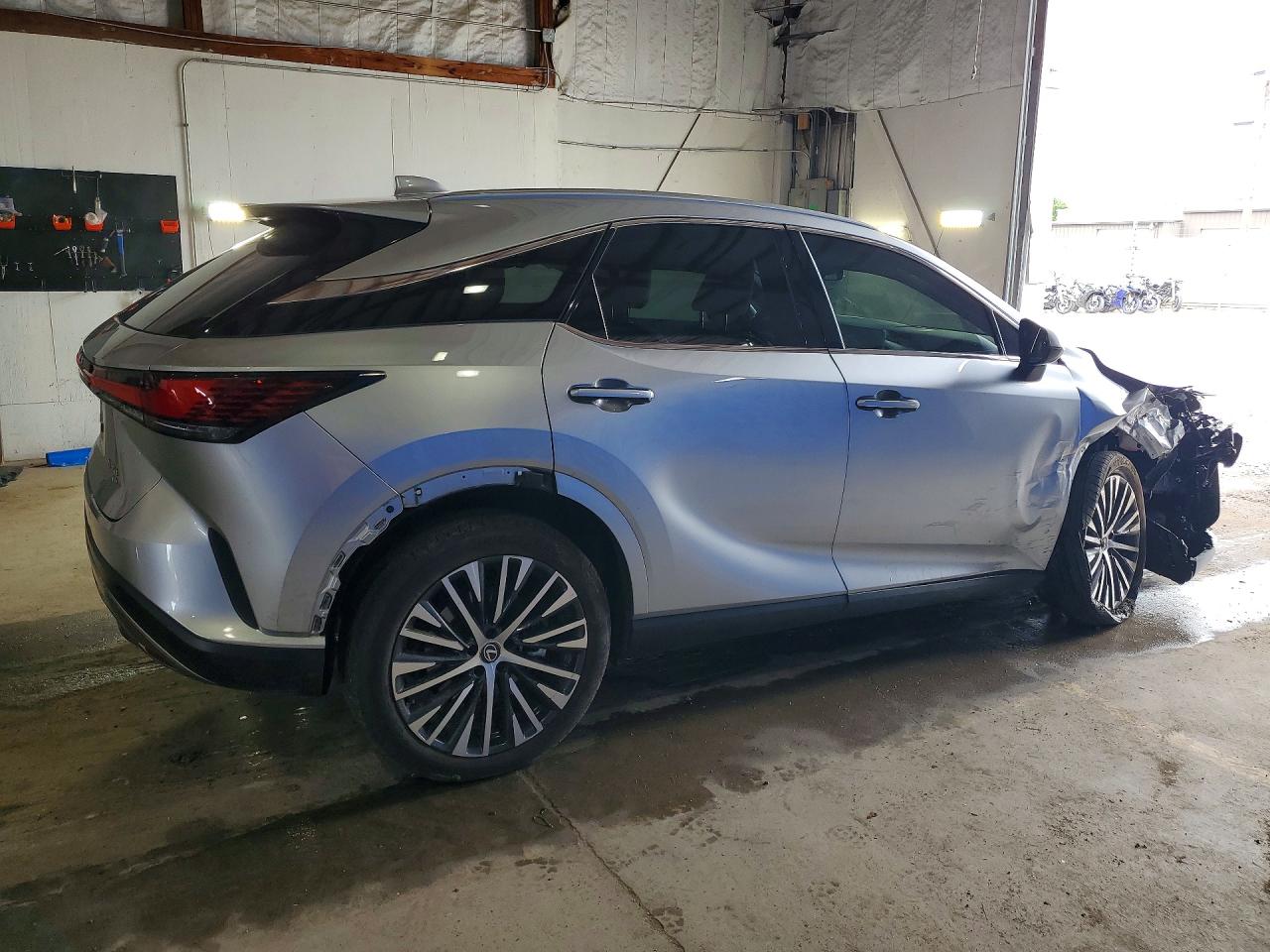 Lexus RX Premium+