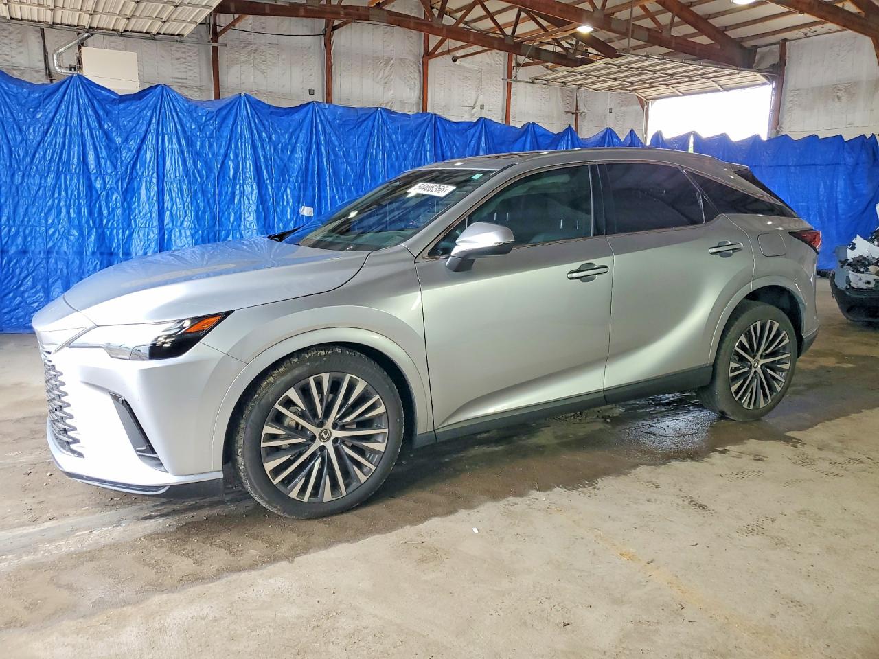 Salvage Lexus RX Image