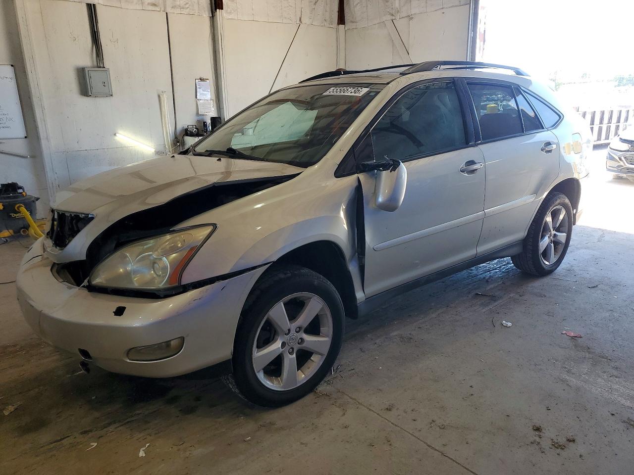 Salvage Lexus RX Image
