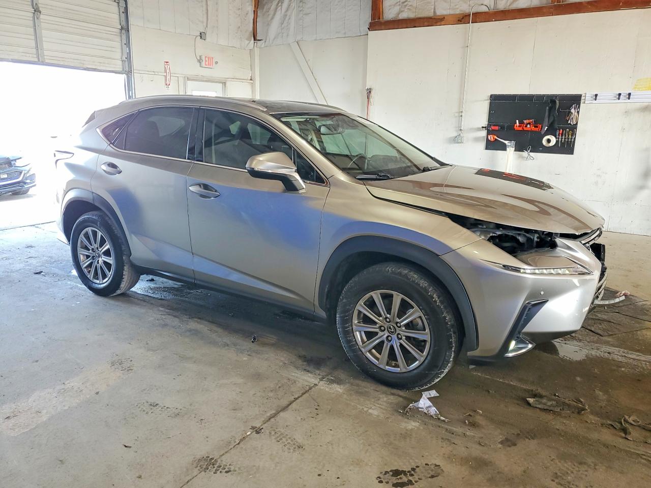 Lexus NX Base