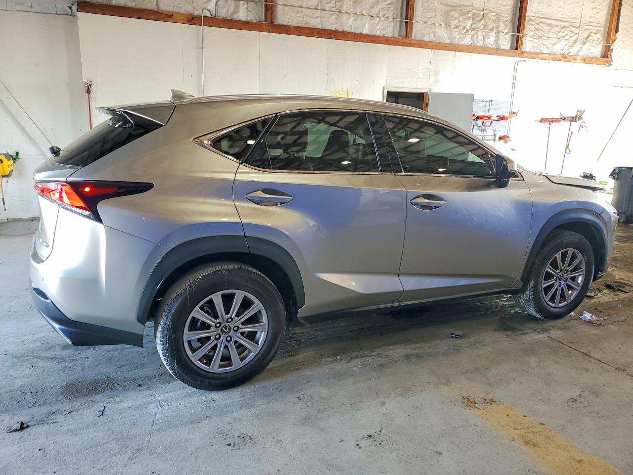 Lexus NX Base