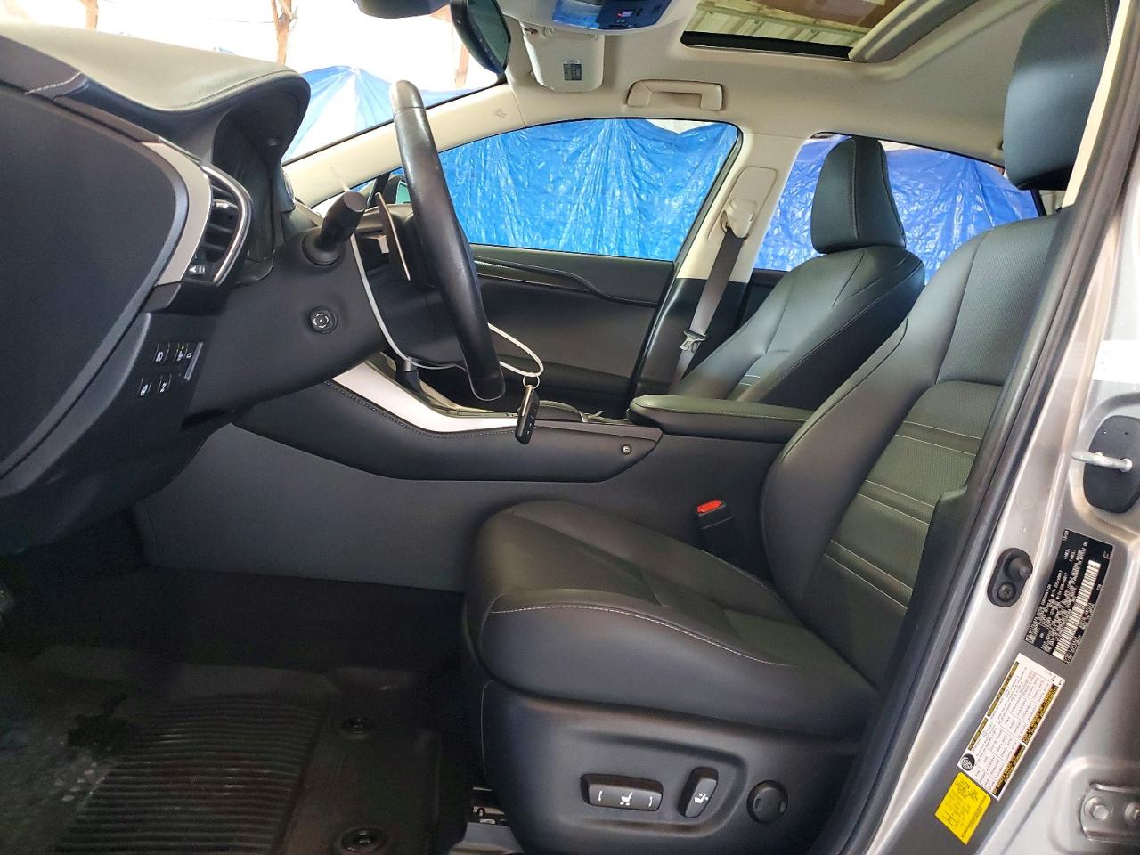 Lexus NX Base