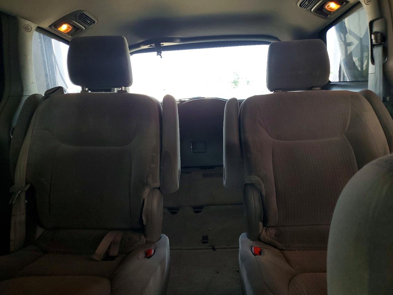Toyota Sienna Le
