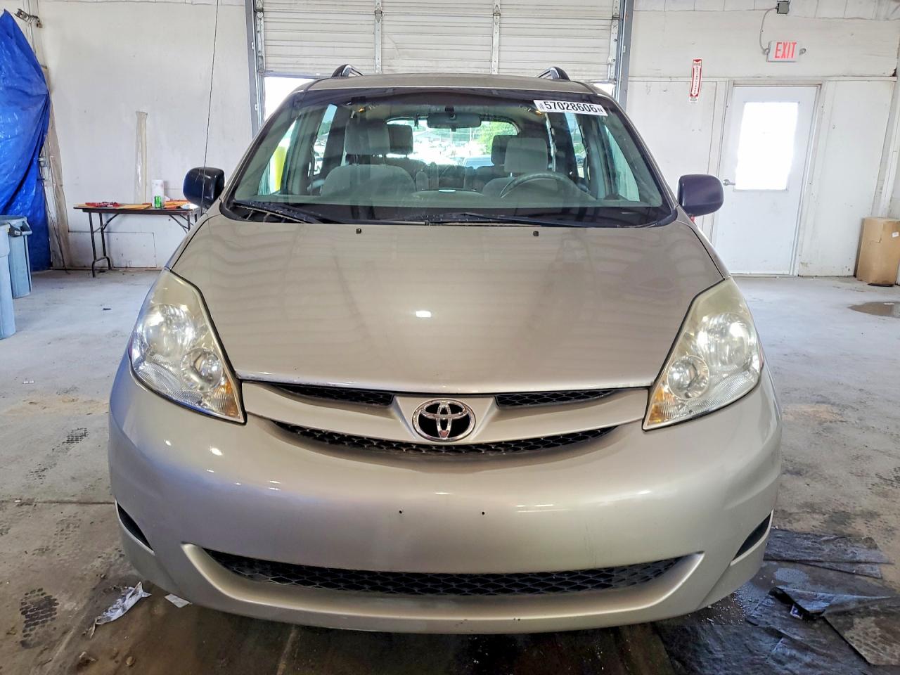 Toyota Sienna Le