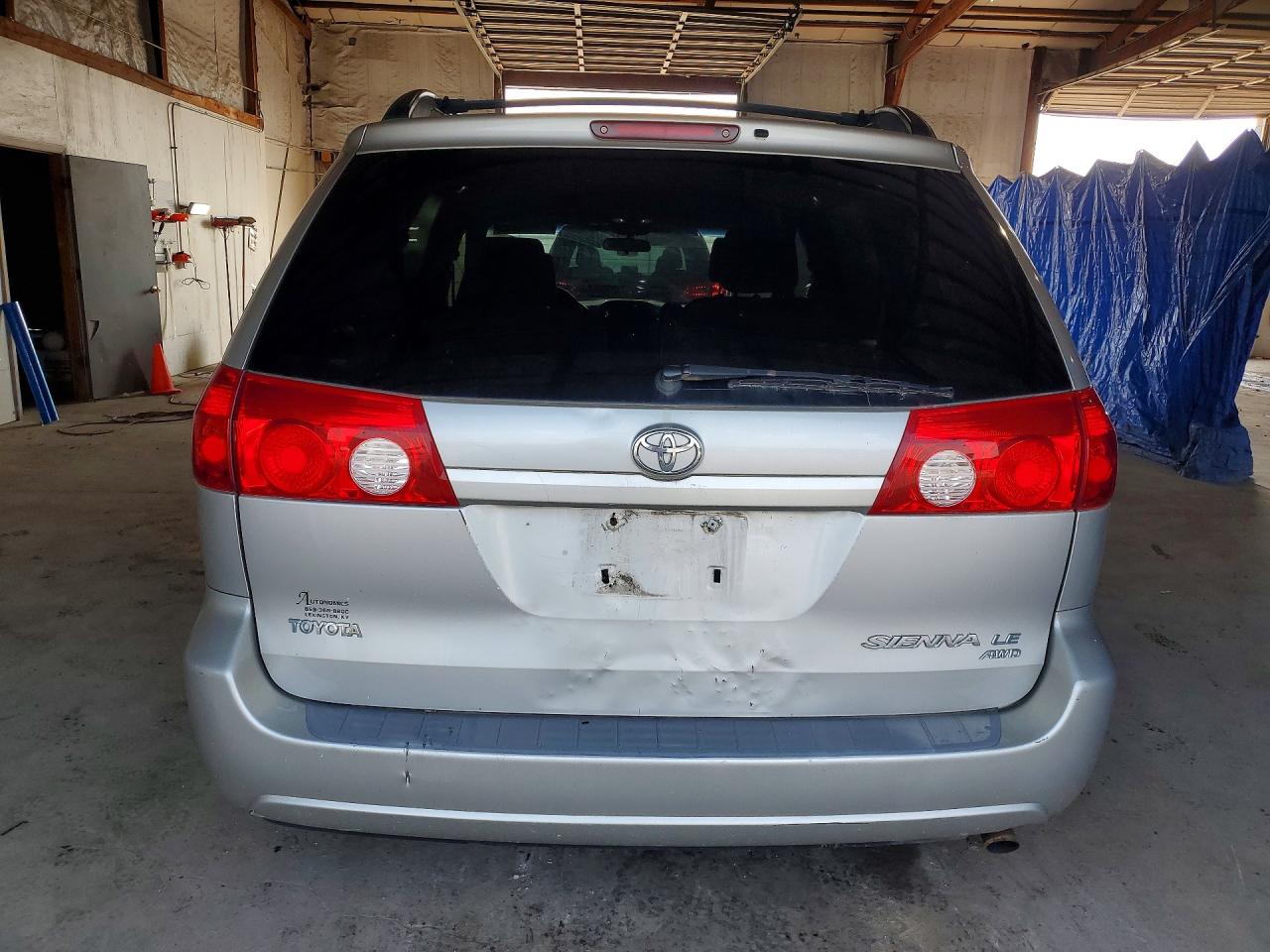 Toyota Sienna Le