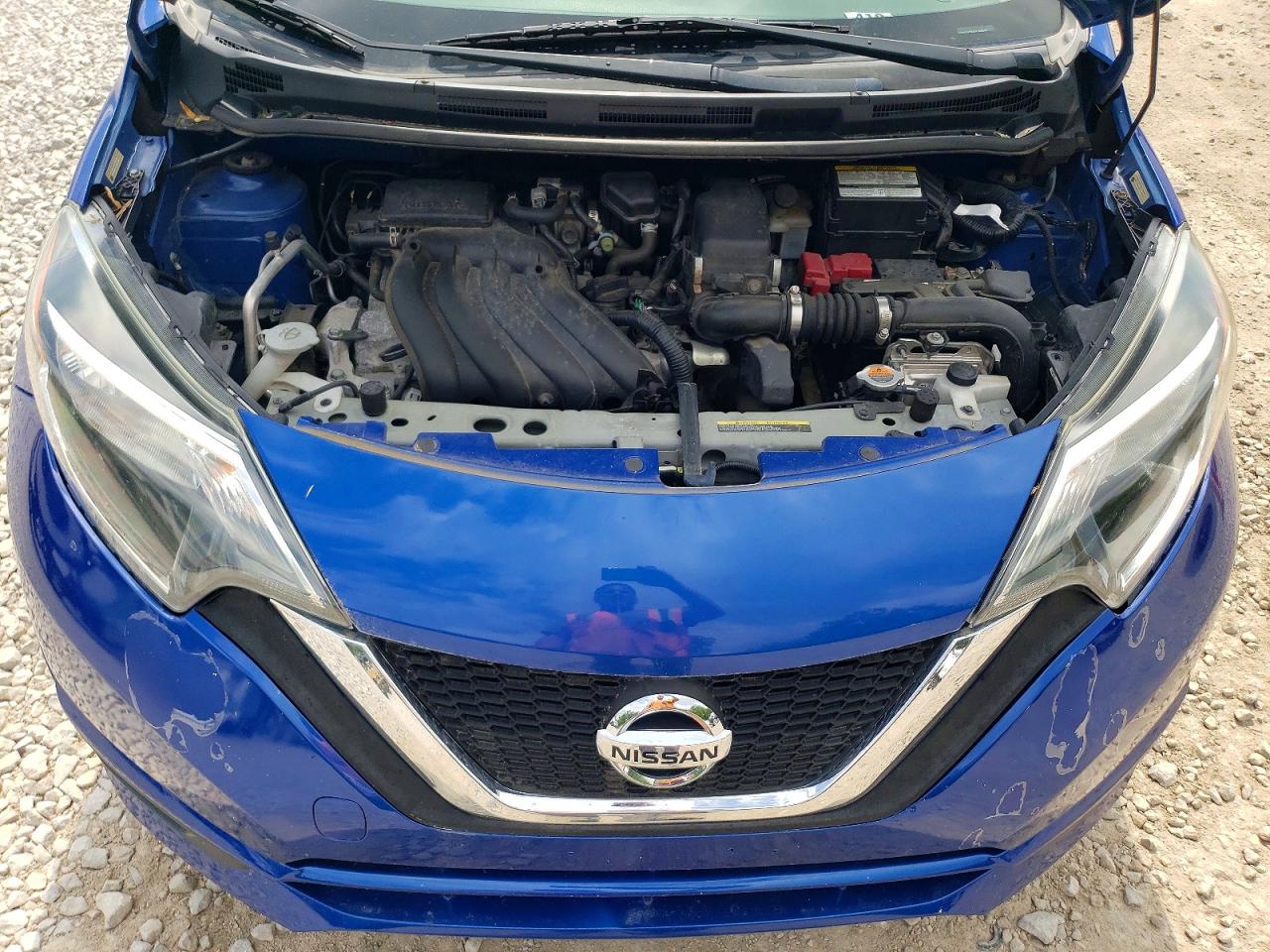 Nissan Versa Sv