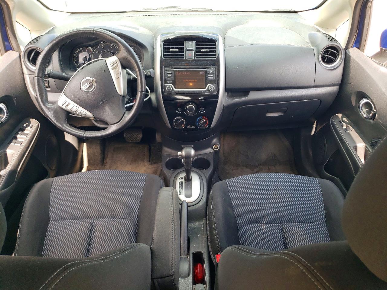 Nissan Versa Sv