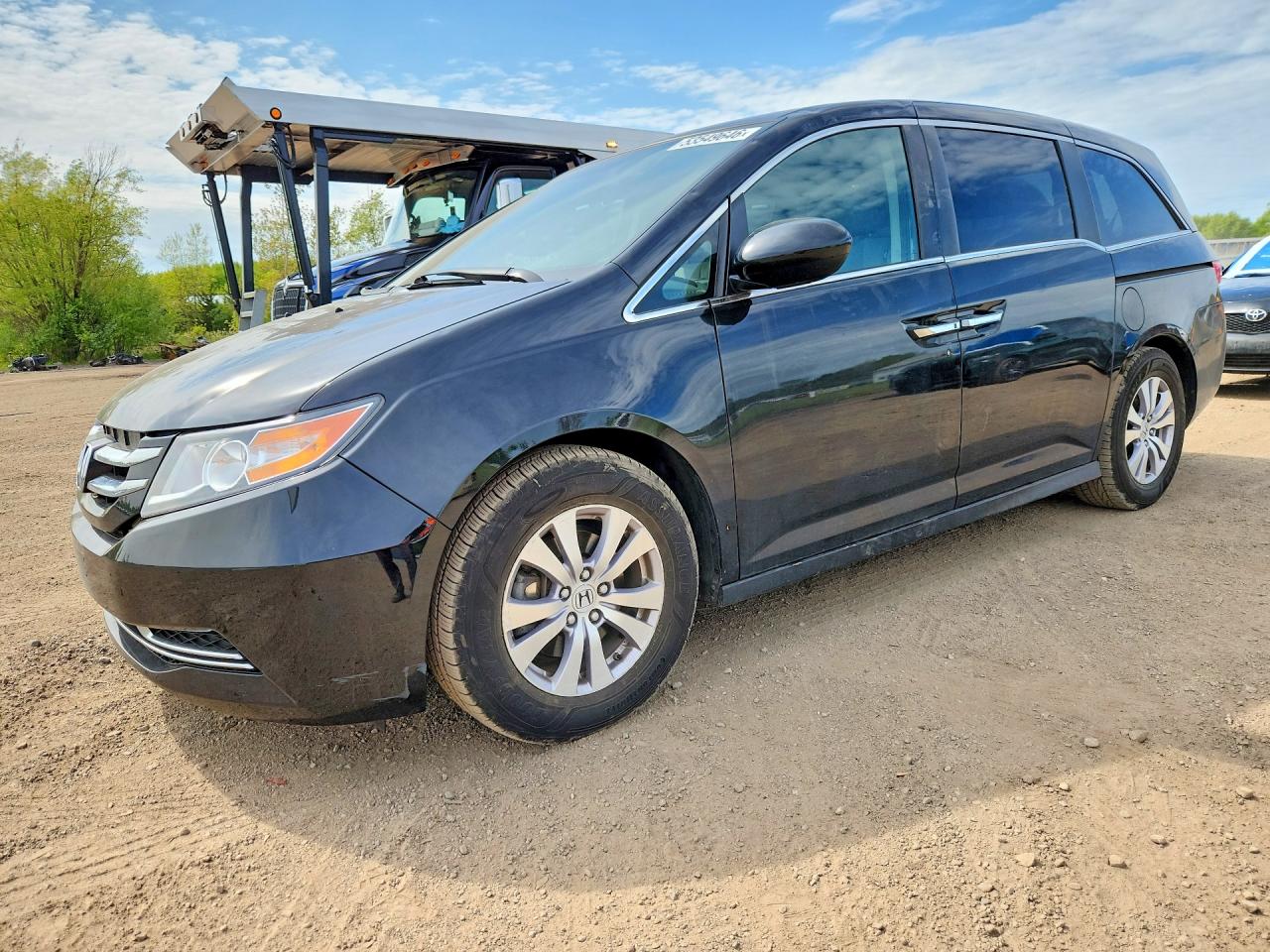 Salvage Honda Odyssey Image