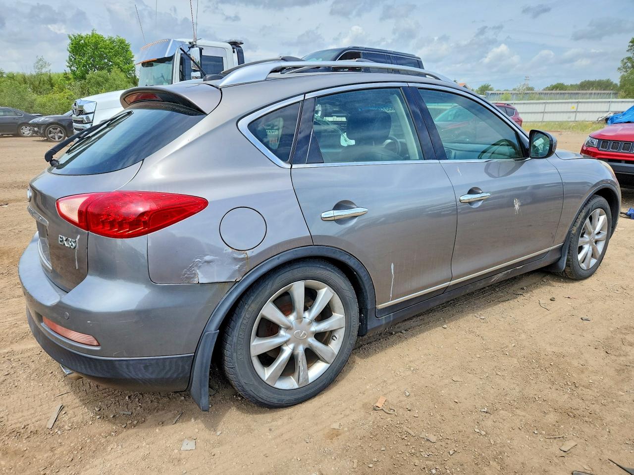 INFINITI Ex Base