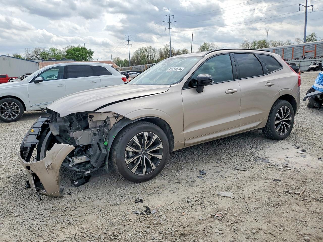 Salvage Volvo XC60 Image