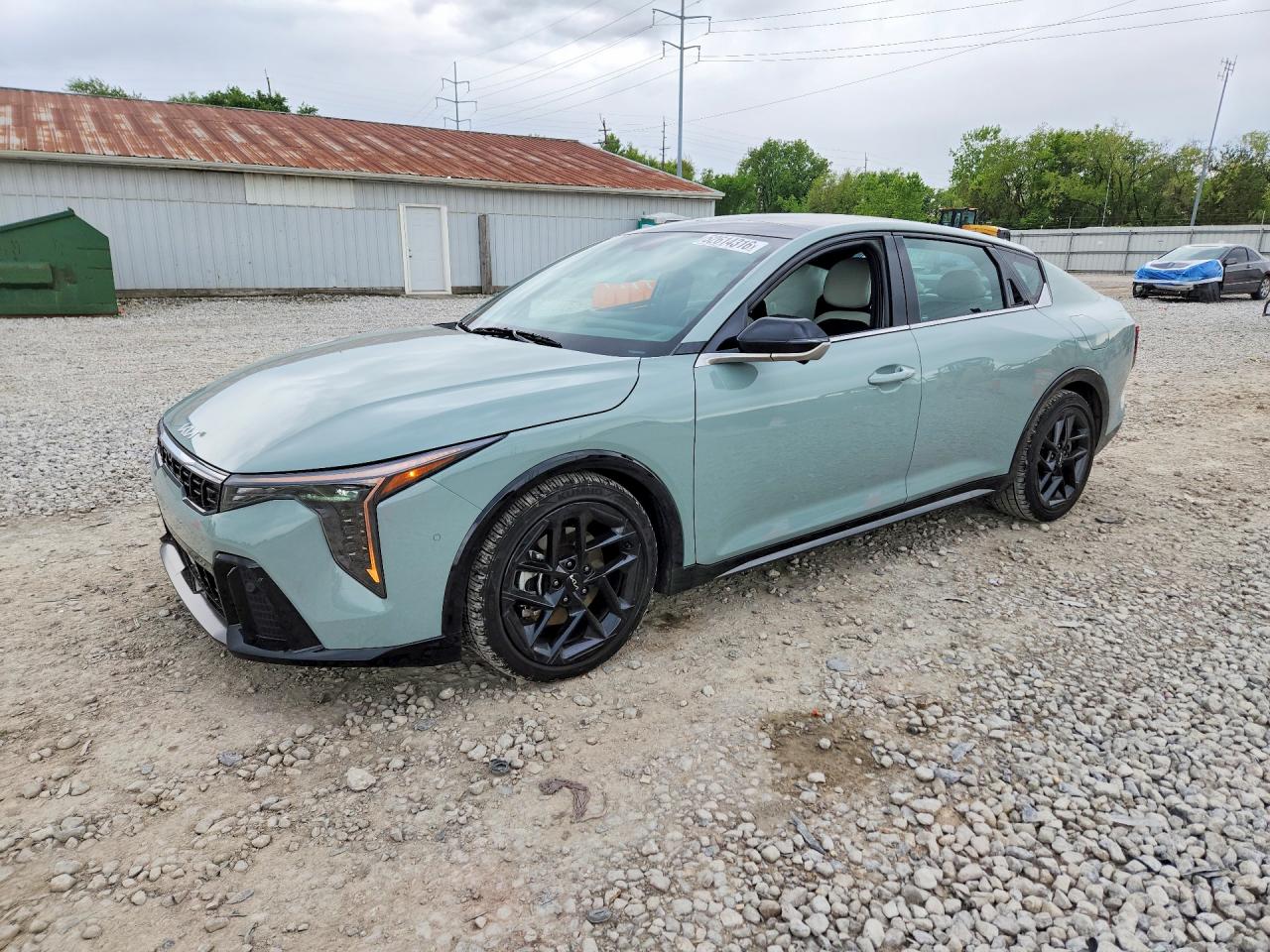 Salvage Kia K4 Image