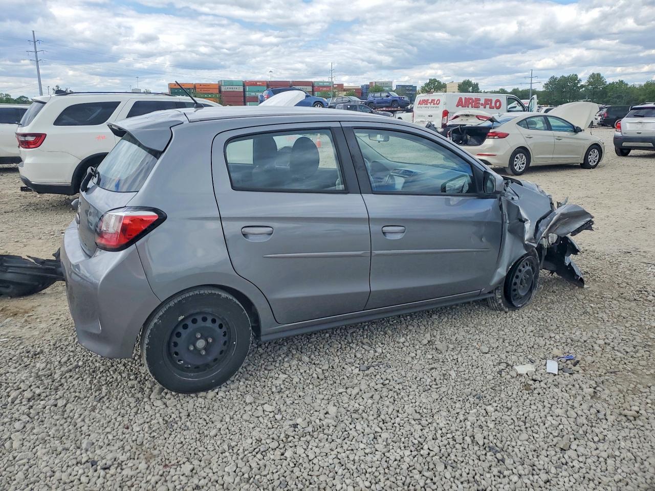 Mitsubishi Mirage Es