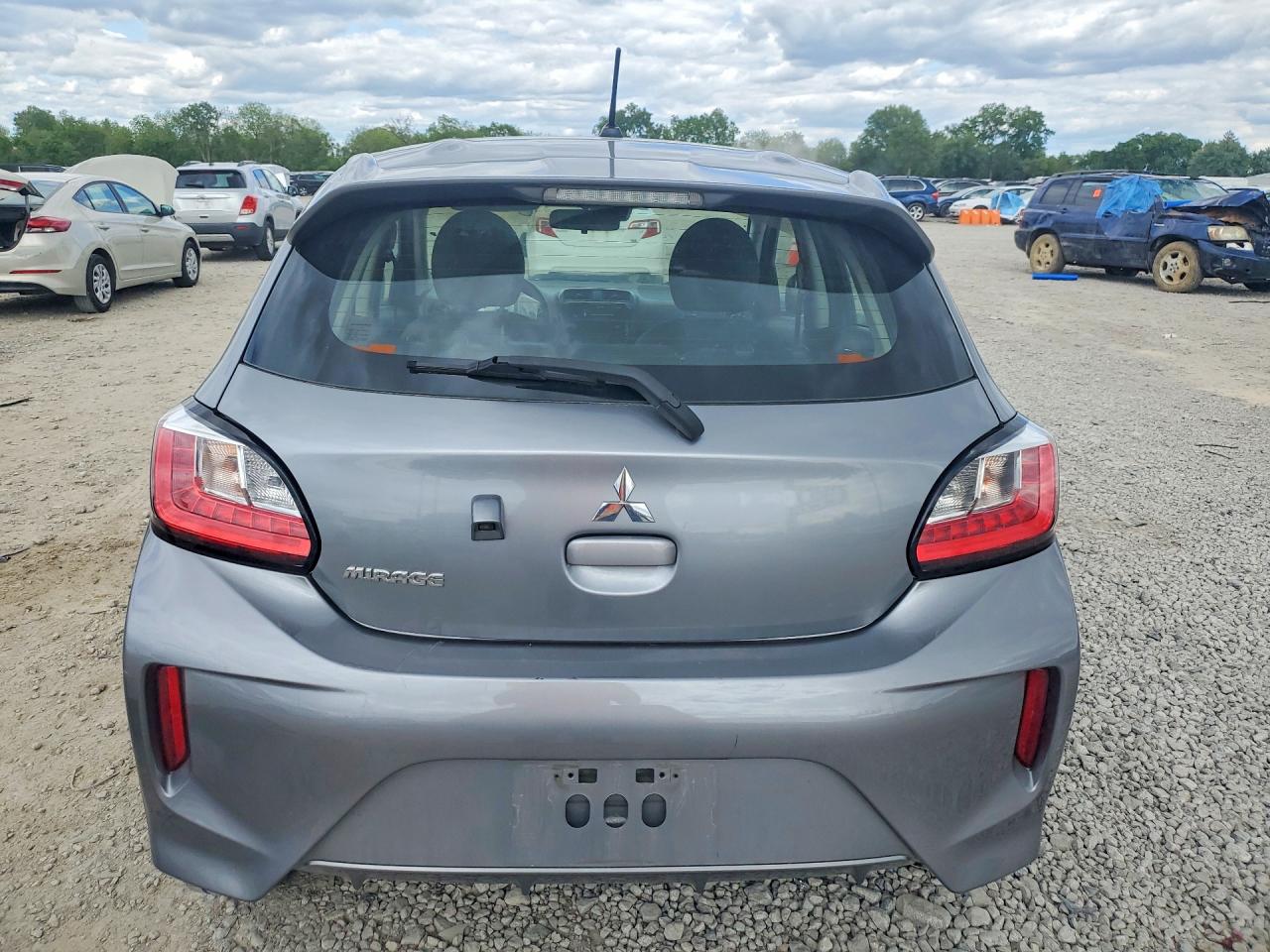 Mitsubishi Mirage Es