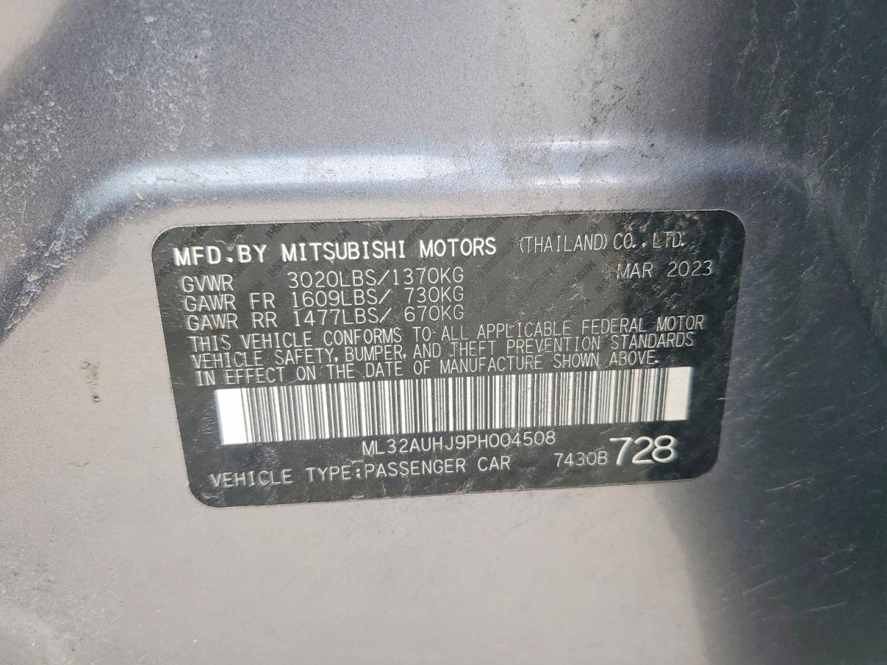 Mitsubishi Mirage Es