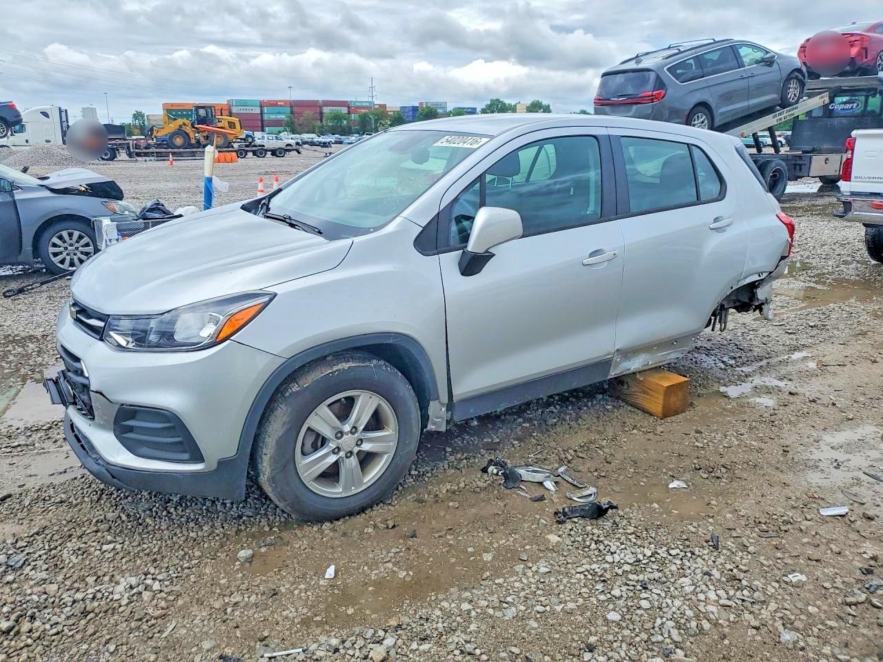 Salvage Chevrolet Trax Image