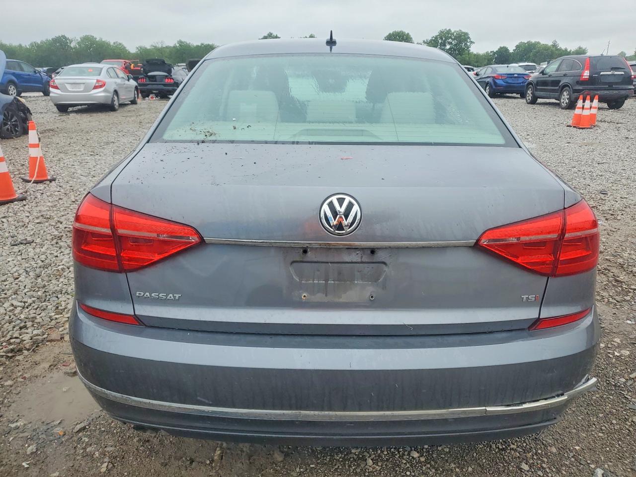 Volkswagen Passat S