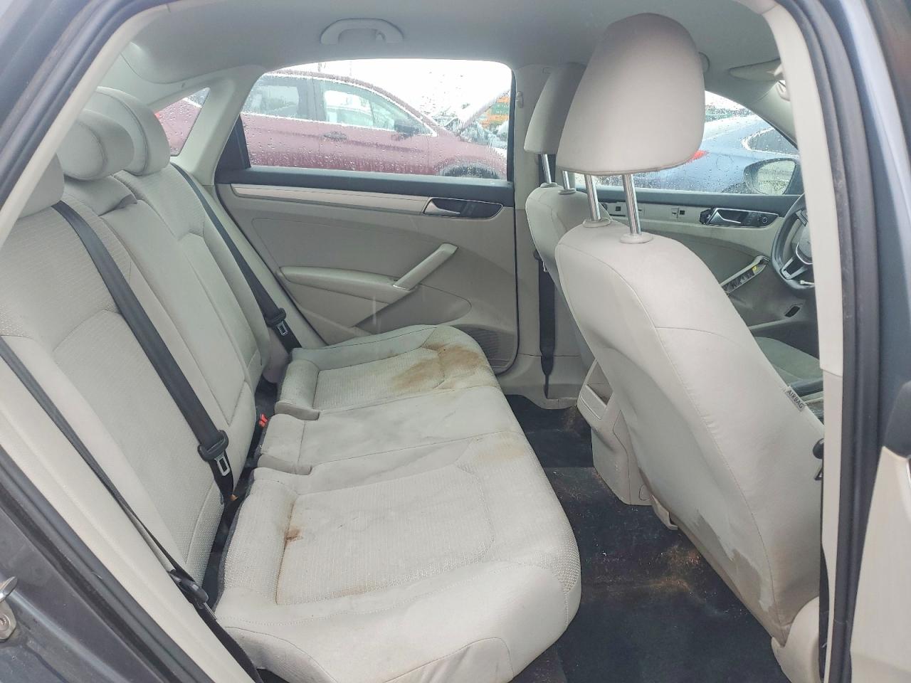 Volkswagen Passat S