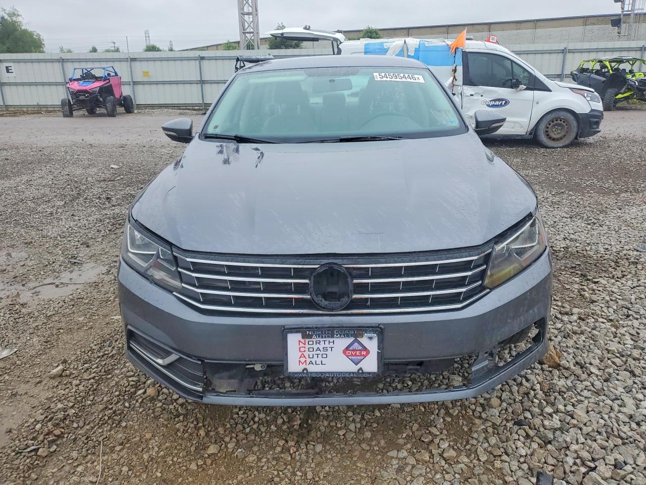 Volkswagen Passat S