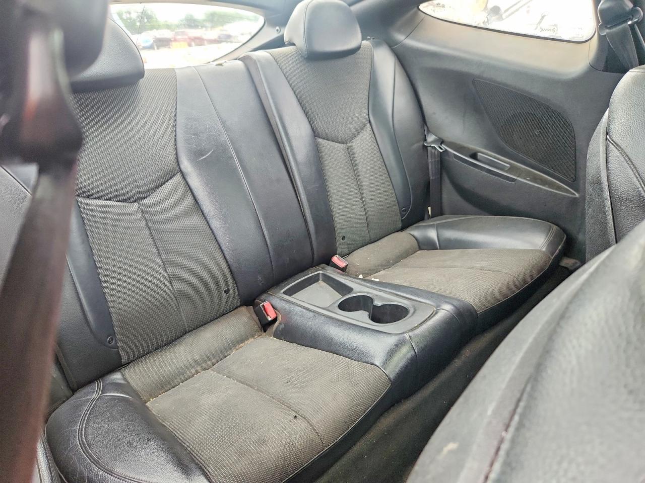 Hyundai VELOSTER Base