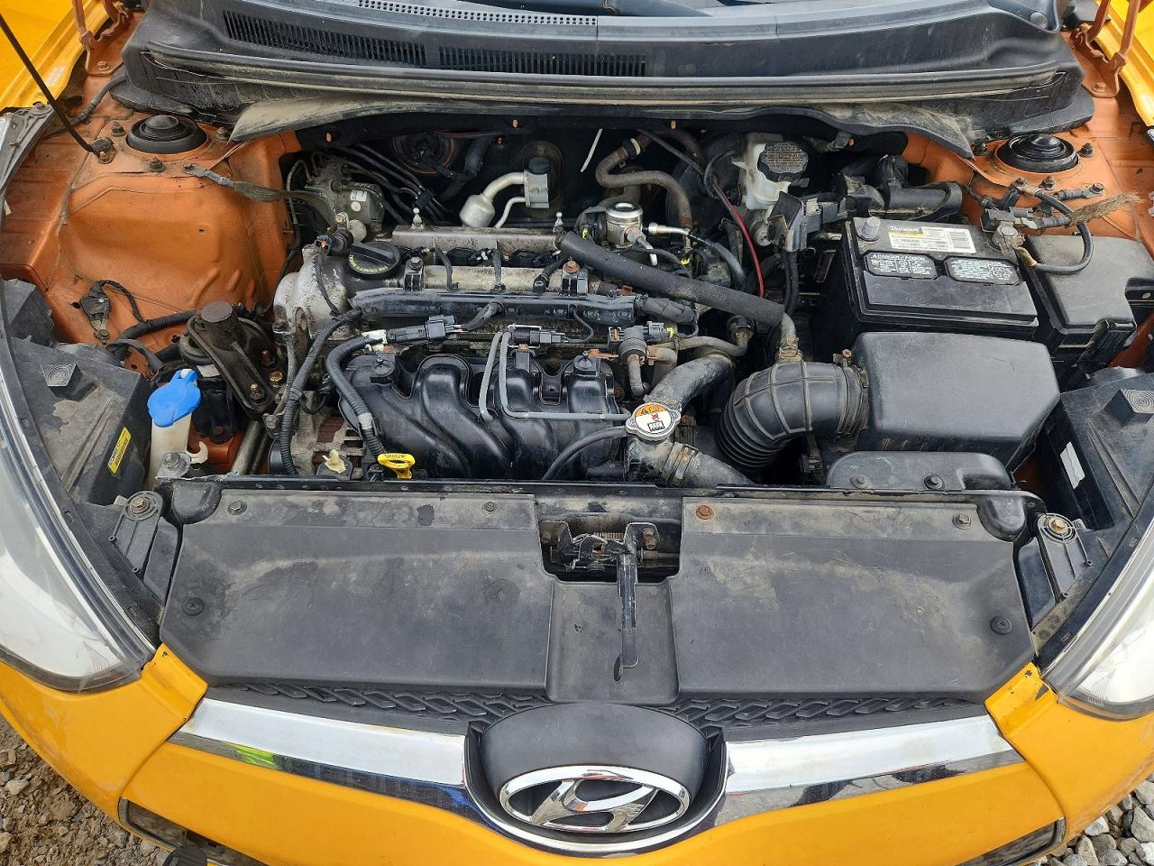 Hyundai VELOSTER Base