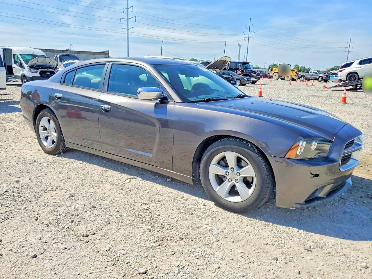 Dodge Charger Se