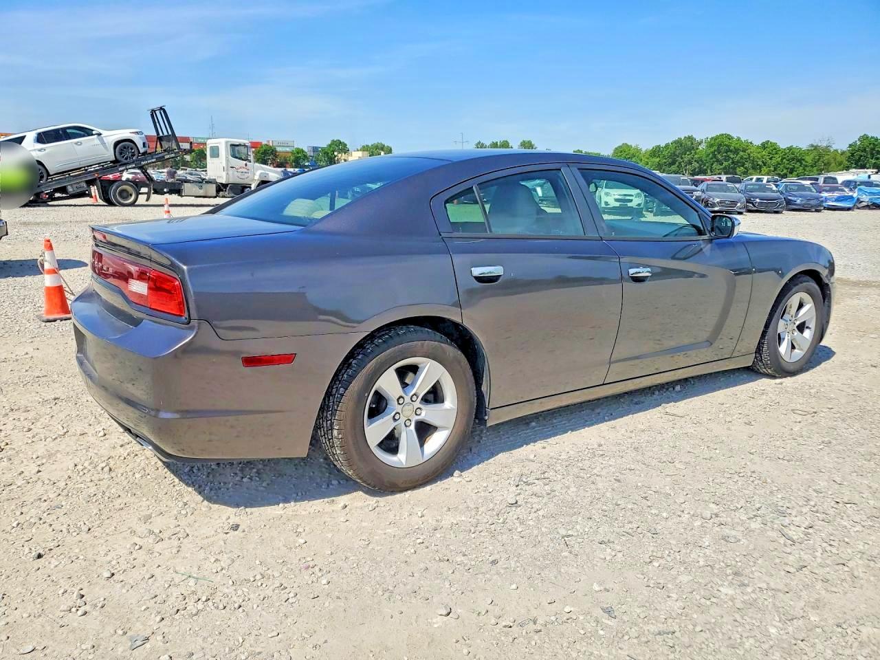 Dodge Charger Se