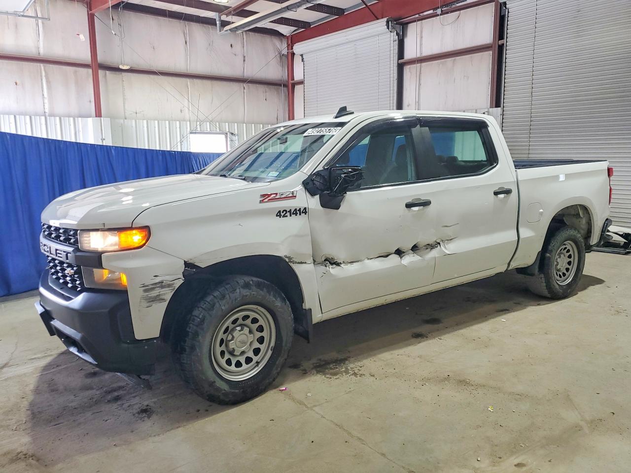 Salvage Chevrolet Silverado Image