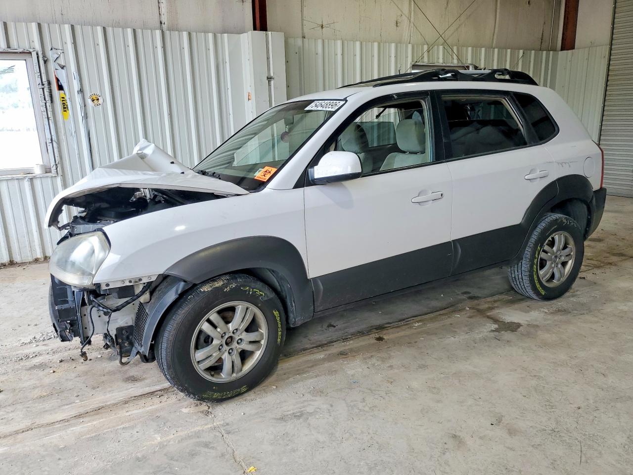 Salvage Hyundai TUCSON Image