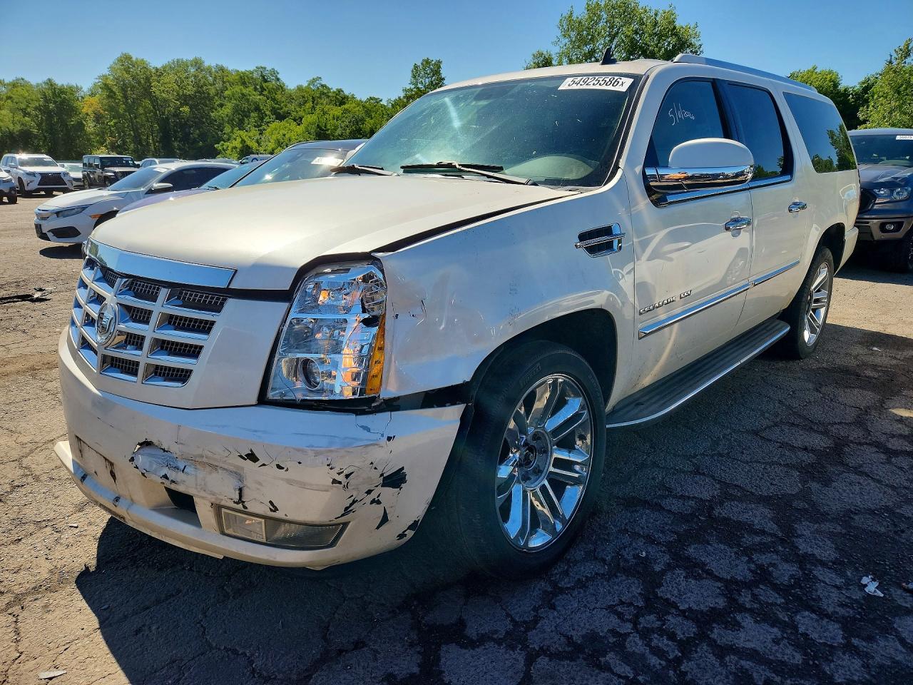 Salvage Cadillac Escalade Image