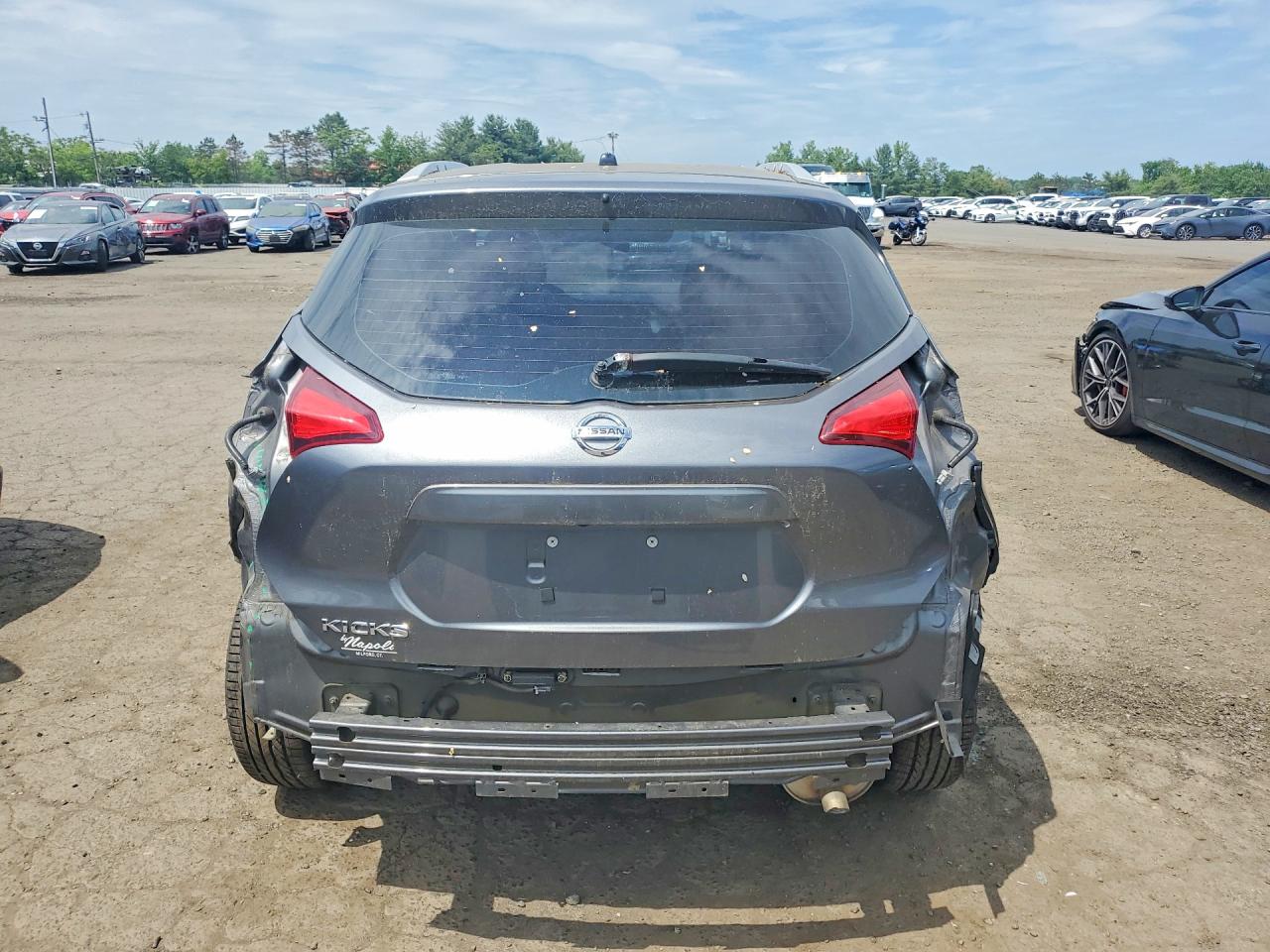 Nissan Kicks S