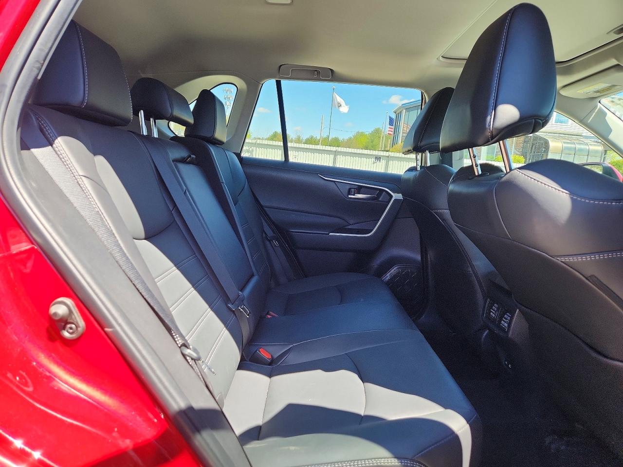 Toyota RAV4 Xle Premium