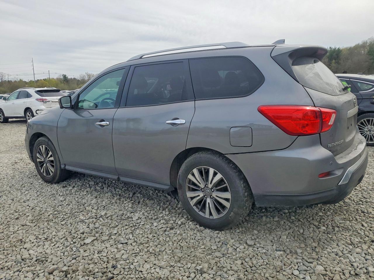 Nissan Pathfinder Sl