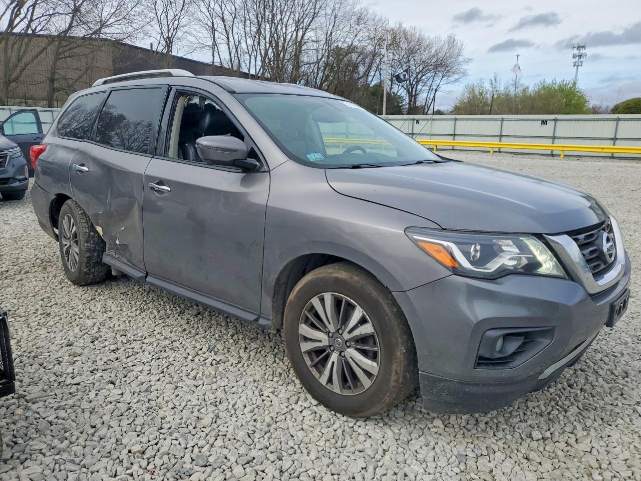 Nissan Pathfinder Sl