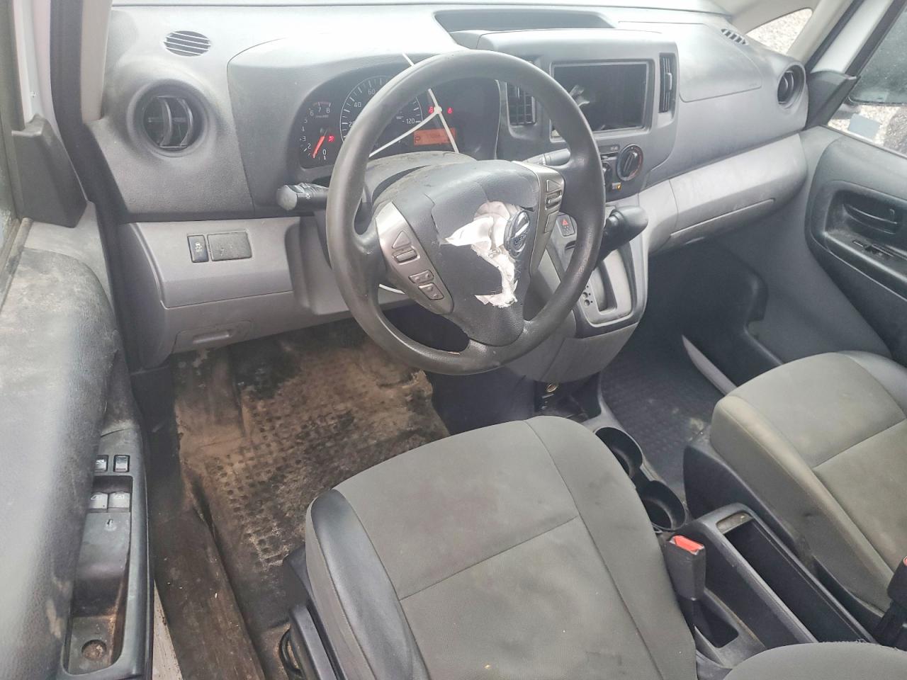 Nissan Nv S