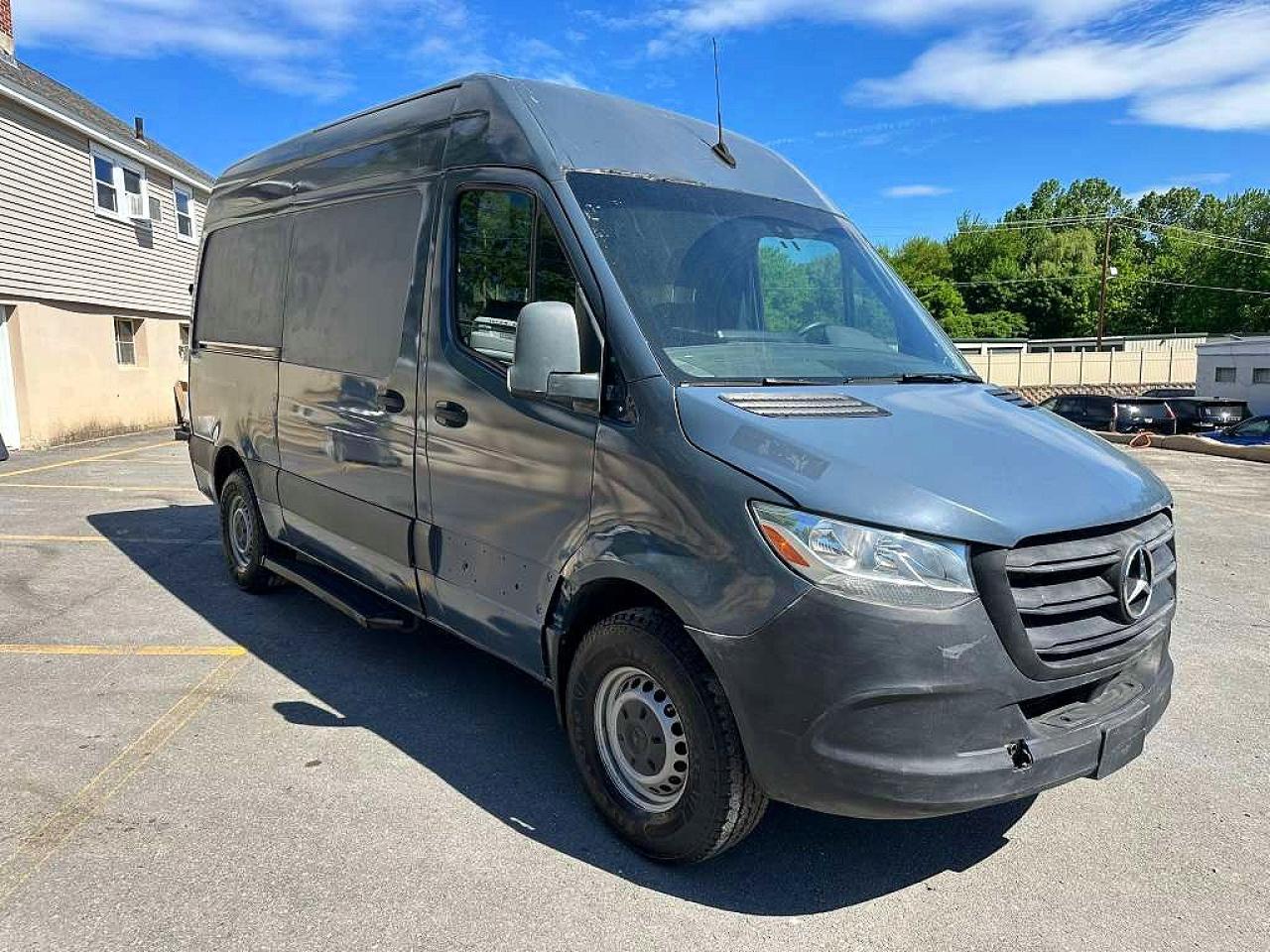 Mercedes-Benz Sprinter 2500