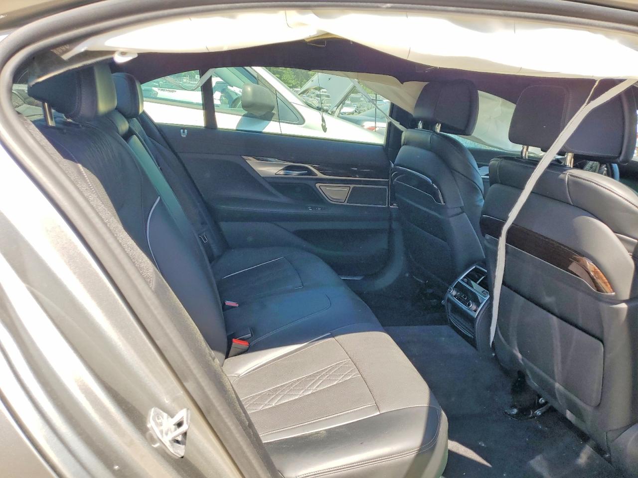 BMW 7 Series Xi