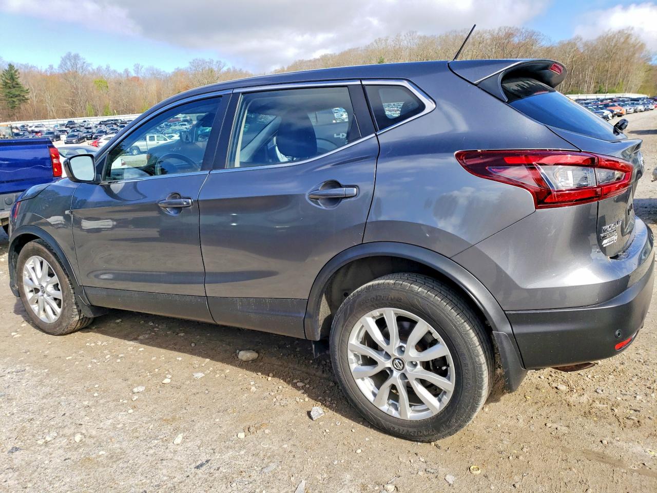Nissan Rogue S