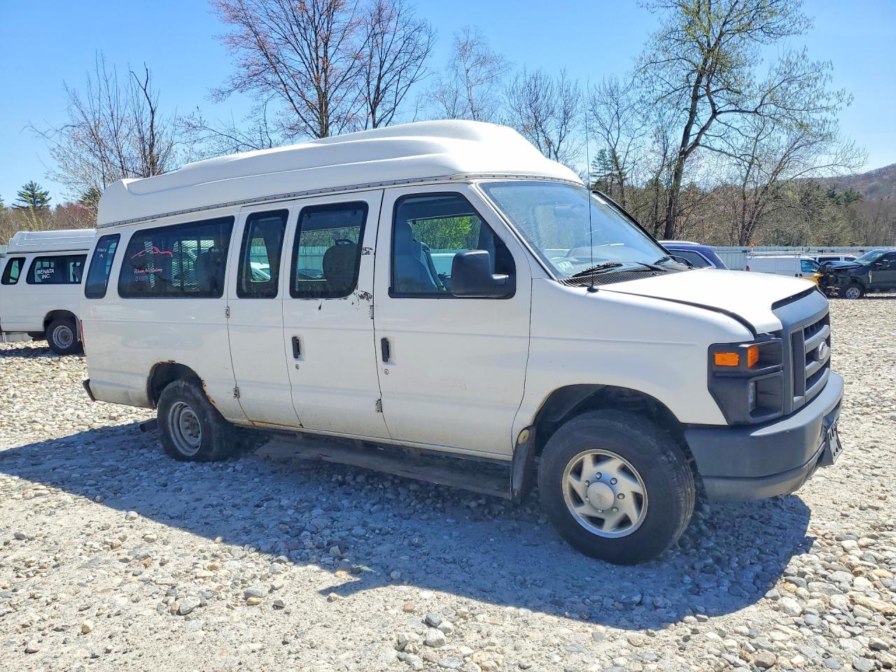 Ford Econoline E350 Super Duty Van