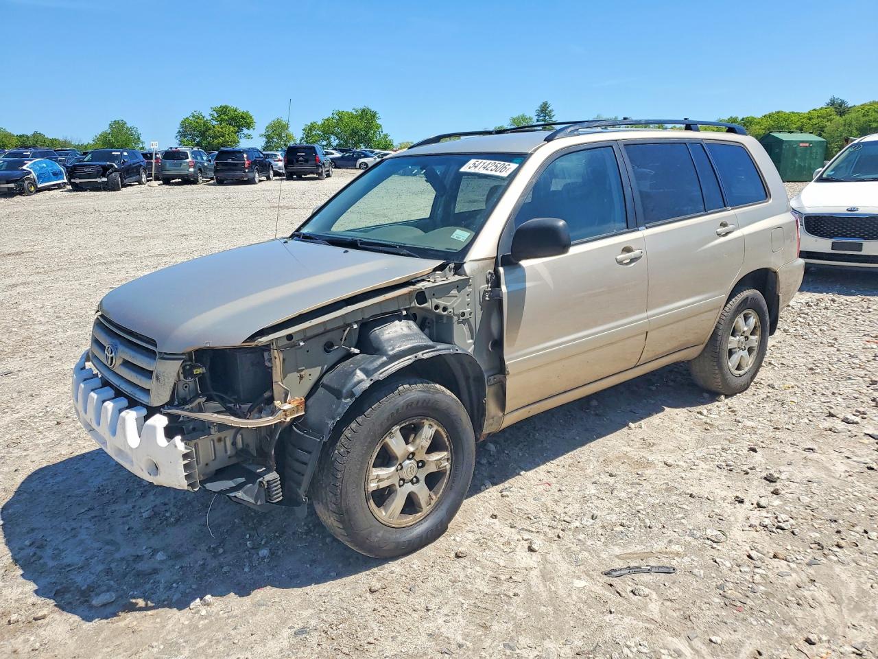 Salvage Toyota Highlander Image