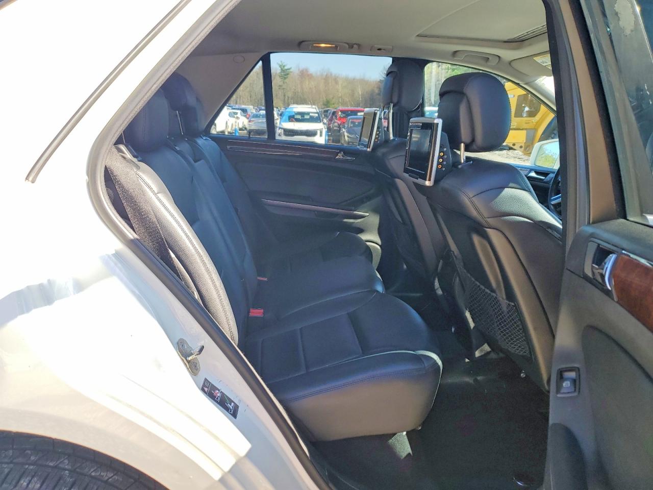 Mercedes-Benz M-Class 350 4matic