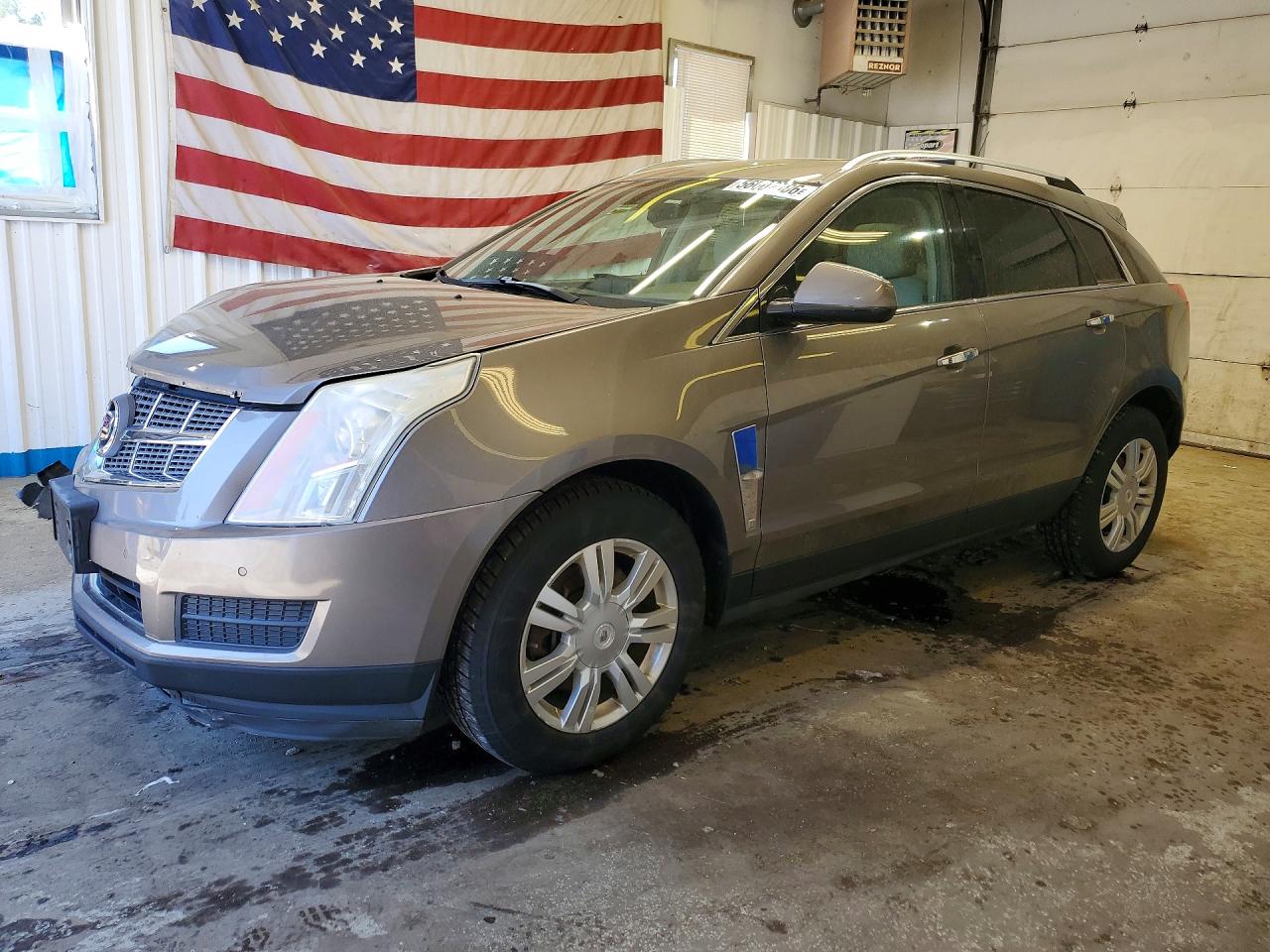 Salvage Cadillac SRX Image