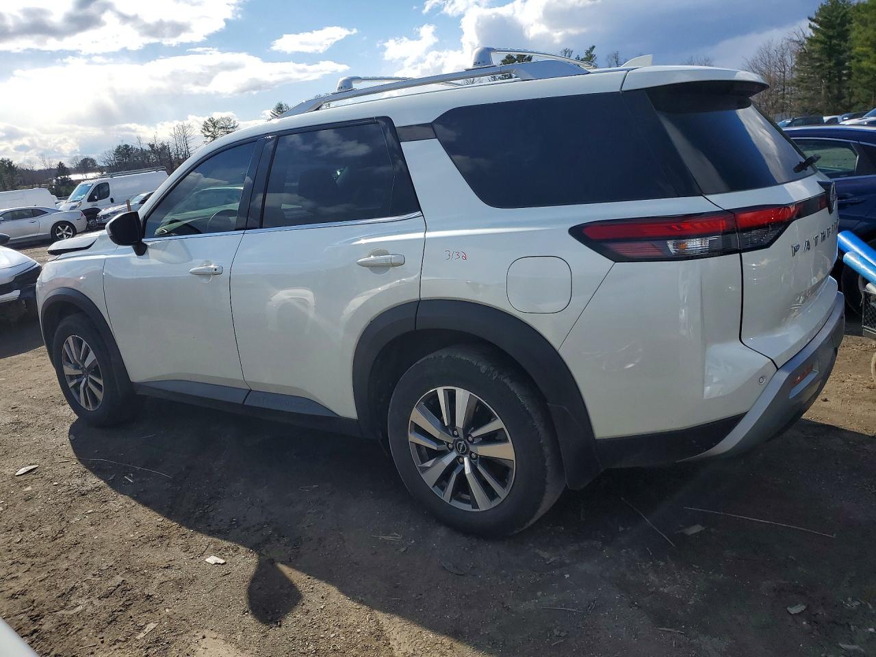 Nissan Pathfinder Sl
