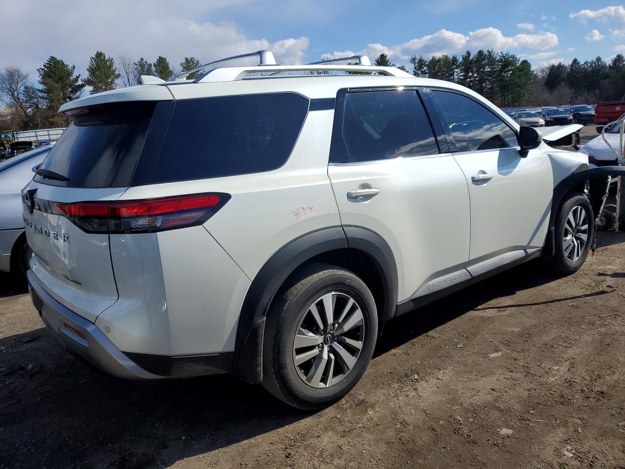 Nissan Pathfinder Sl