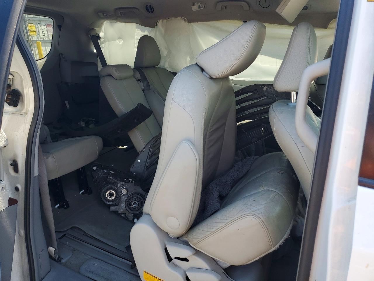 Toyota Sienna Xle 8-passenger