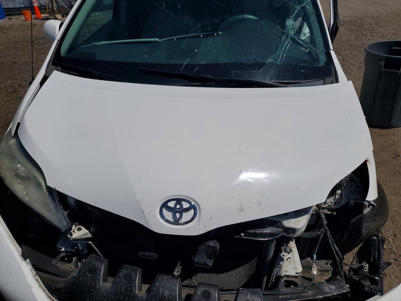 Toyota Sienna Xle 8-passenger