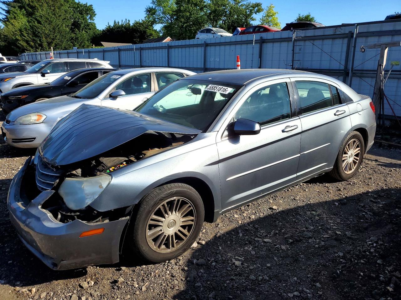 Salvage Chrysler Sebring Image