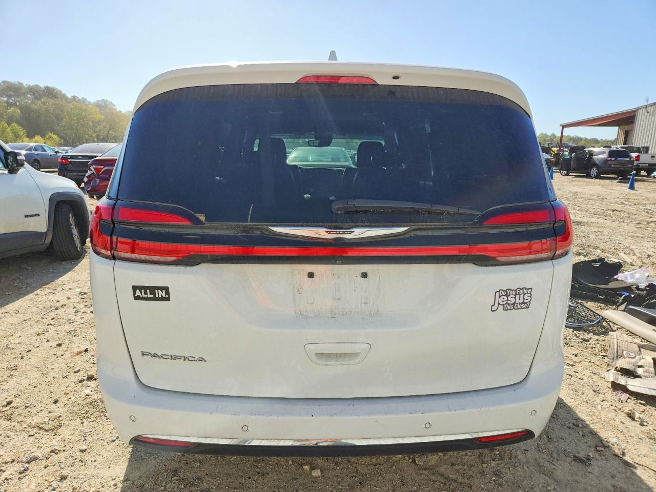 Chrysler Pacifica Touring L