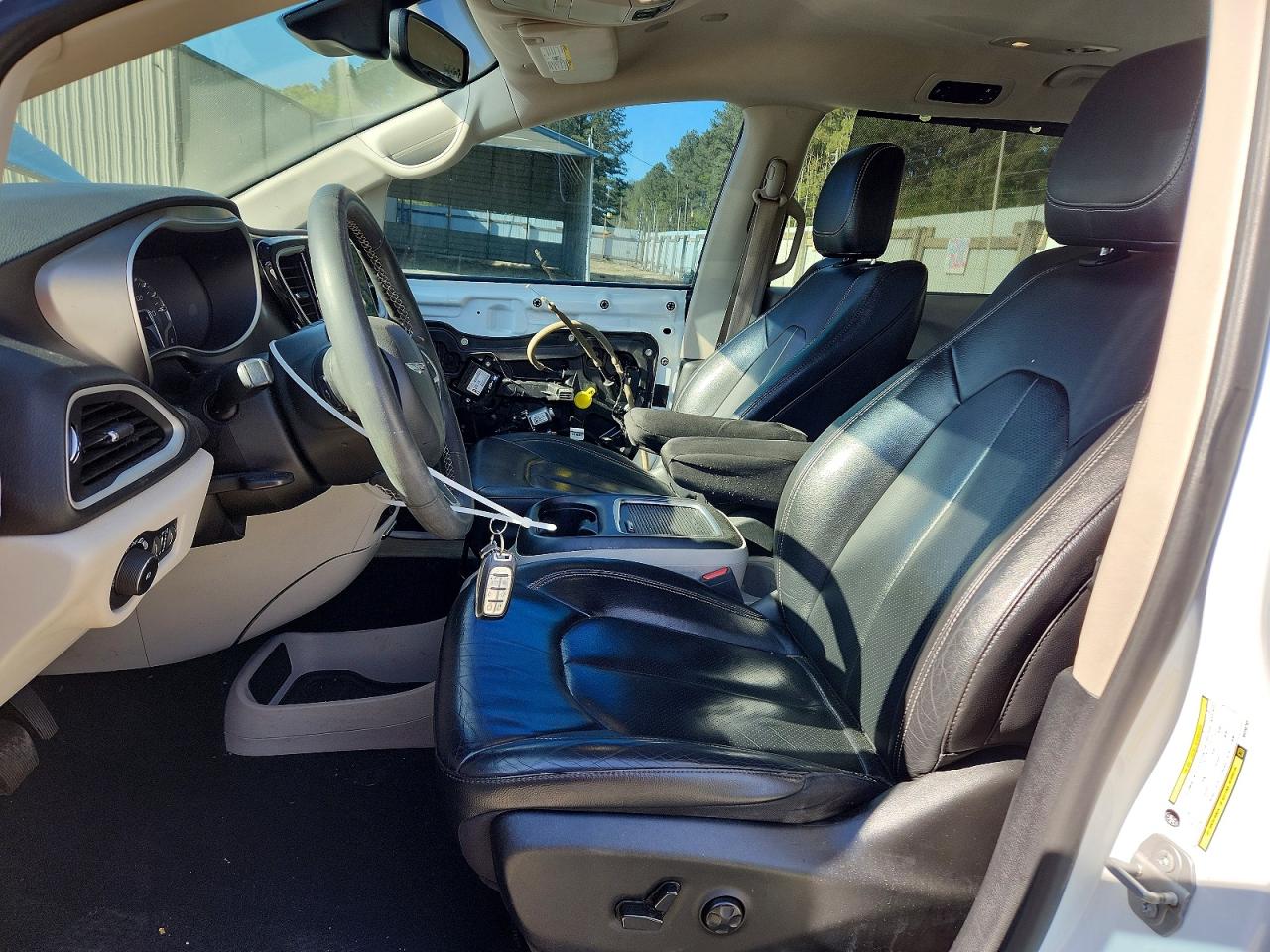 Chrysler Pacifica Touring L
